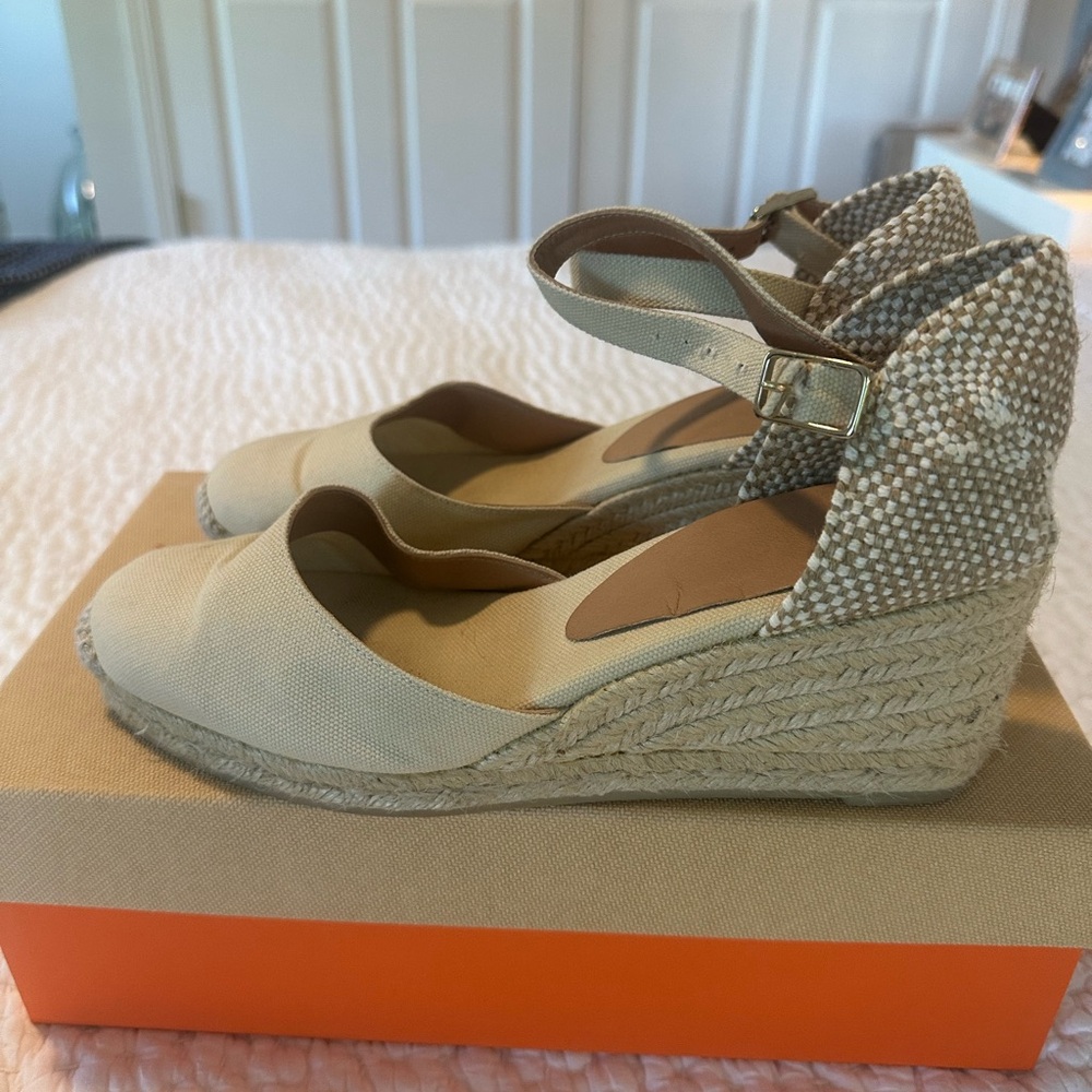 Castaner Cream Canvas Espadrille Wedge Sandals with Ankle Strap - Picture 4 of 7